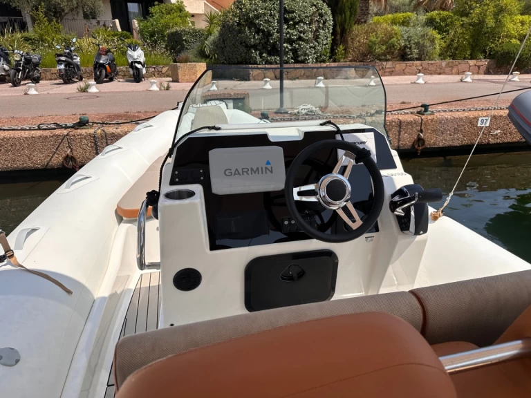 Zodiac Medline 7.5 charter bareboat or skippered in  Port Grimaud