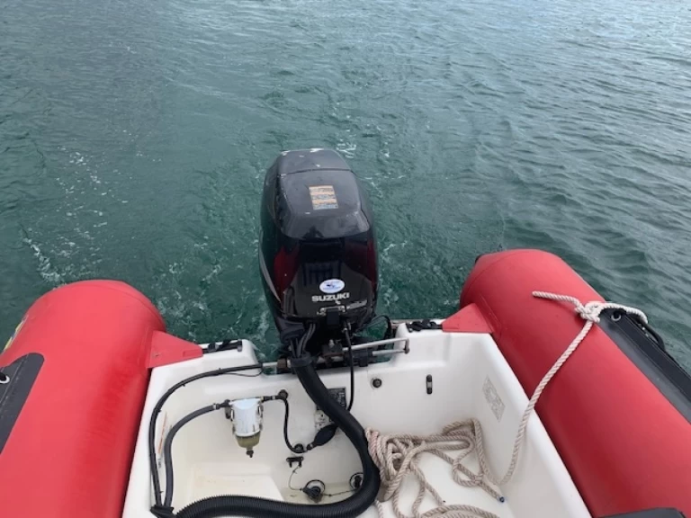 Yacht hire Bénodet cheap Pro 12 Man