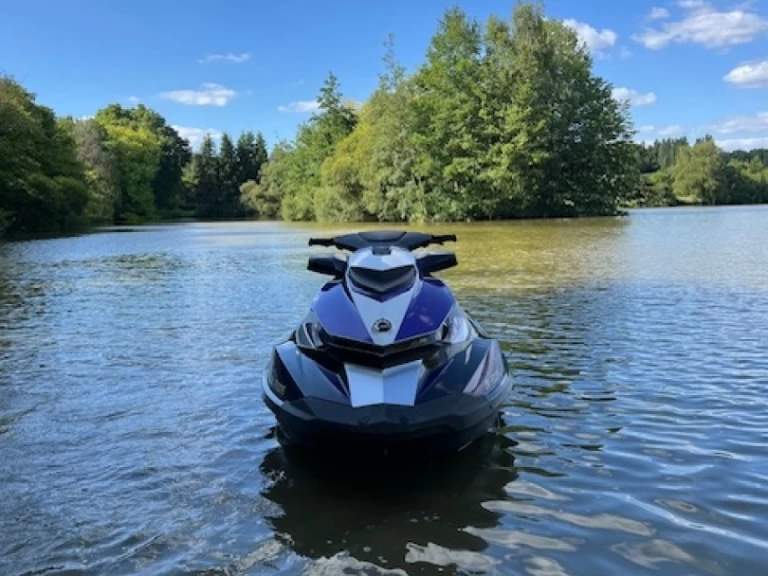 Jet ski hire in Bénodet - Sea-Doo GTI 130