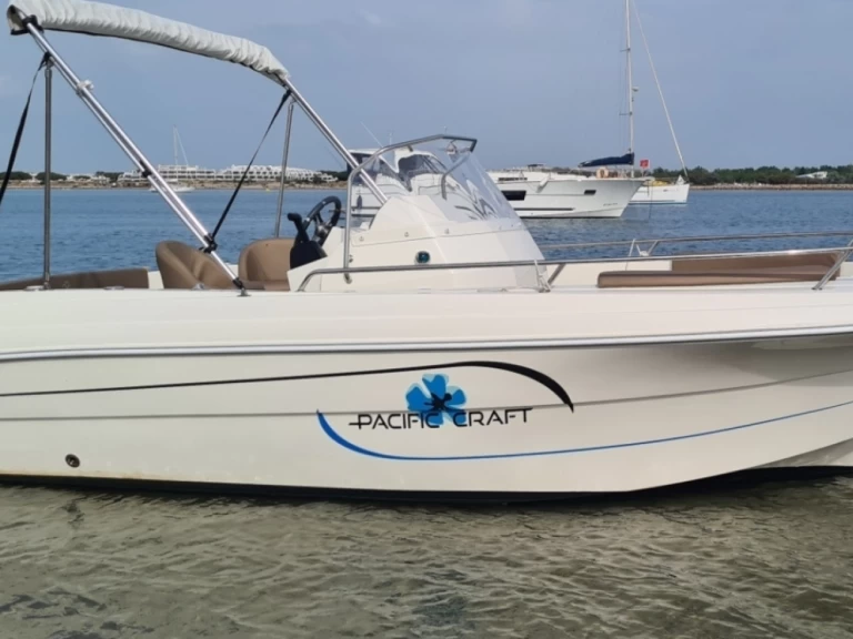 Hire Motorboat with or without skipper Pacific Craft Palavas-les-Flots