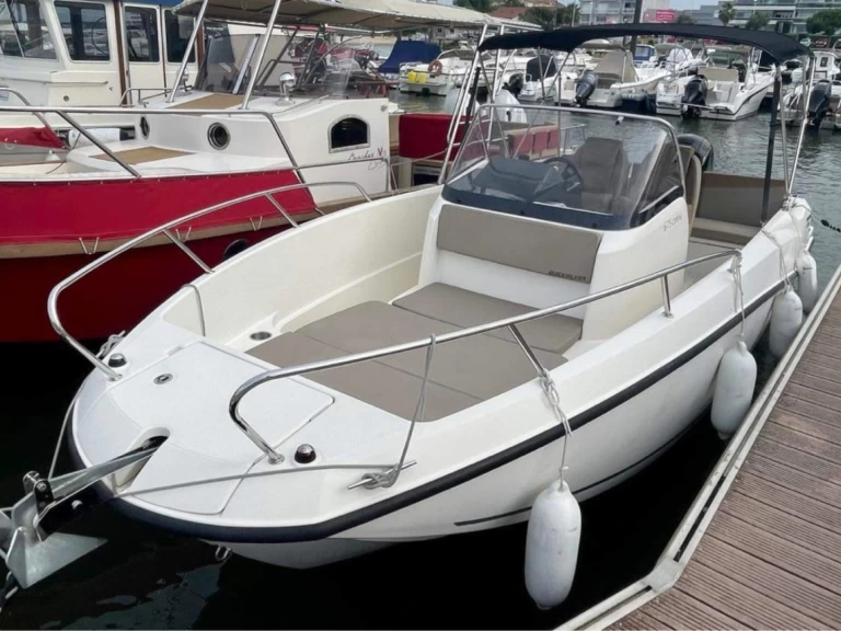 Quicksilver Quicksilver 675 Activ Open charter bareboat or skippered in  Arcachon