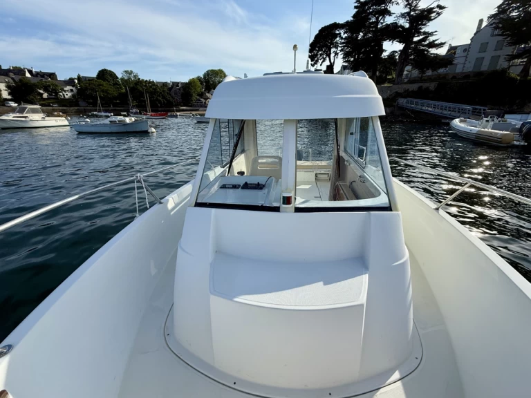 Bénéteau Antares 620 HB charter bareboat or skippered in  Port de Sainte-Marine