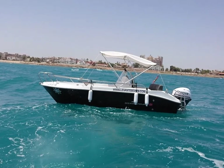 Yacht hire Torrevieja cheap OCEAN MASTER 470 WA