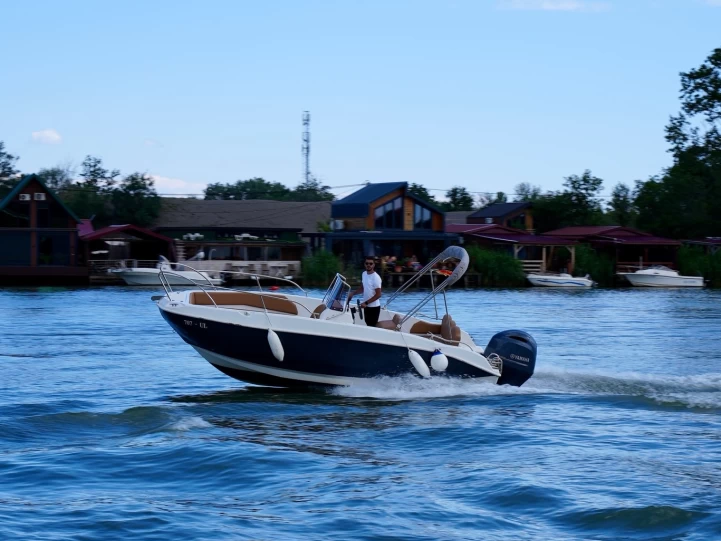 Yacht hire Ulcinj cheap IDEA 58