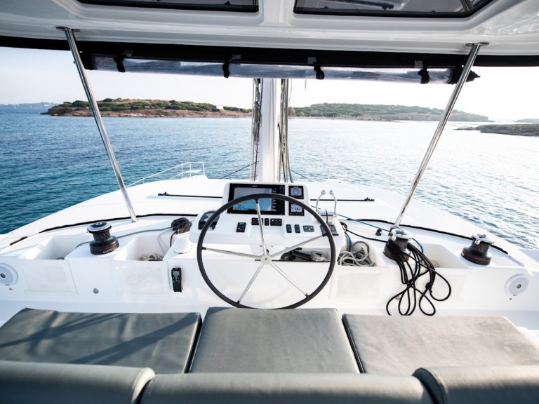 Yacht charter Athens - Lagoon Lagoon 50 on SamBoat