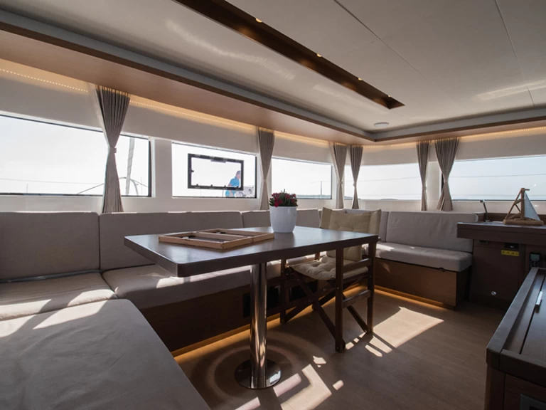 Catamaran hire in Kos - Lagoon Lagoon 50