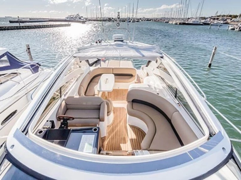 Princess Princess V46 charter bareboat or skippered in  Saint-Raphaël