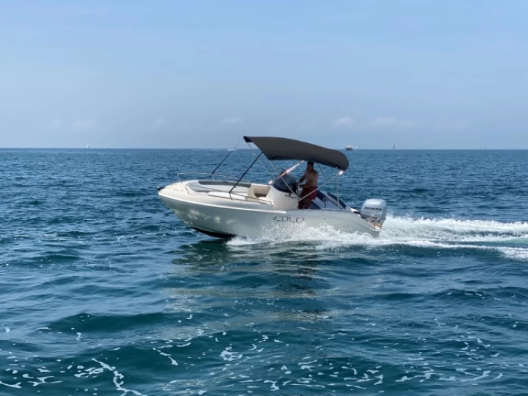 Motorboat to hire Funtana-Fontane at the best price