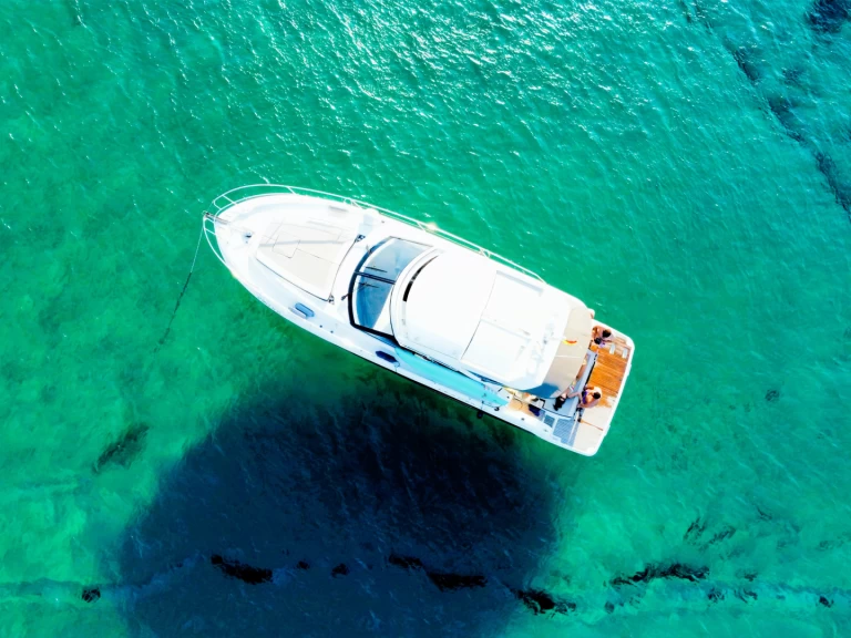 Yacht charter Fornells - Jeanneau Leader 36 on SamBoat