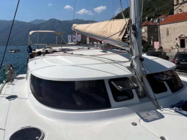 Catamaran hire in Porto Montenegro - Fountaine Pajot Lipari 41