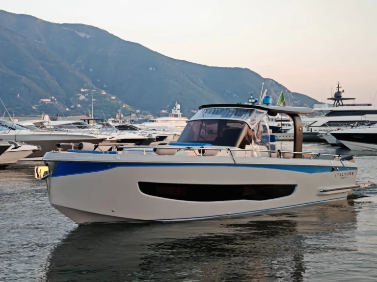 Yacht charter Sorrento - italyure SPORT 38  on SamBoat