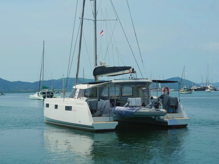 Yacht charter Phuket (City) - Nautitech Nautitech 40 Open  on SamBoat