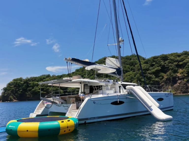 Yacht charter Bahía Culebra - Fountaine Pajot Helia 44 on SamBoat