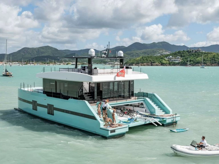 Hire Luxury Yacht with or without skipper Sunreef Bahamas