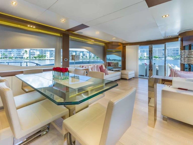 Yacht charter Miami -  Dominator S.r.l GOLDEN 3 on SamBoat