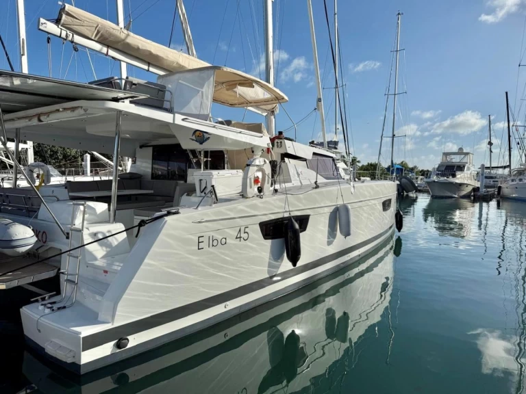 Hire Catamaran with or without skipper Fountaine Pajot Road Town