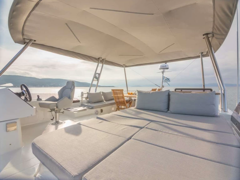 Hire Luxury Yacht with or without skipper Fountaine Pajot Athens
