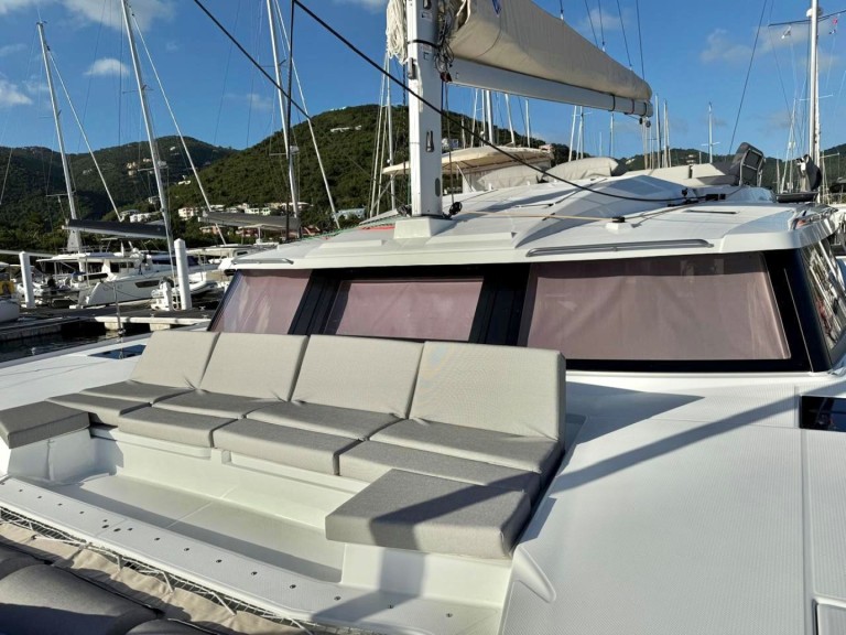 Yacht charter Road Town - Fountaine Pajot Elba 45 on SamBoat