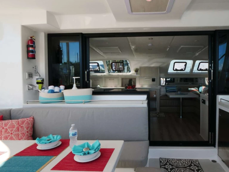 Yacht charter U.S. Virgin Islands - Royal Cape GET ALONG on SamBoat