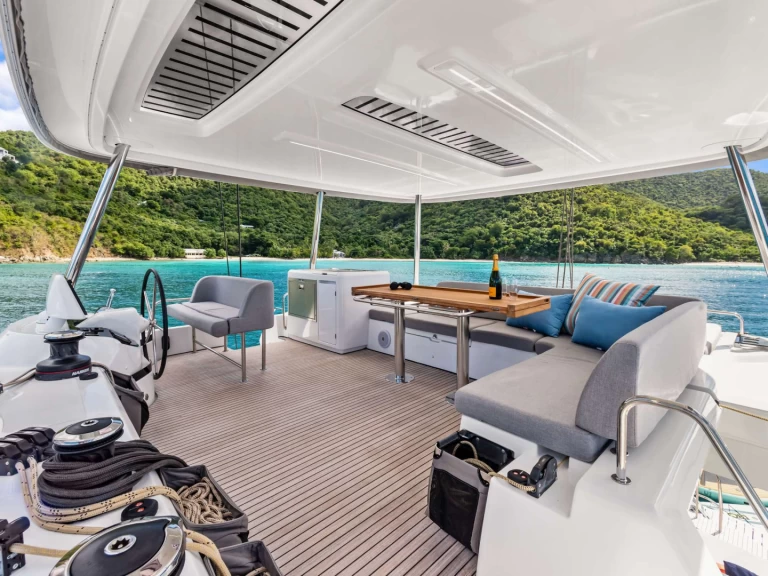 Charter a Lagoon EVENSTAR in U.S. Virgin Islands on Samboat