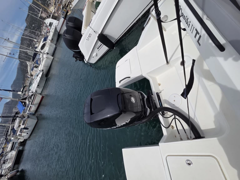 Hire Motorboat with or without skipper Bénéteau Toulon