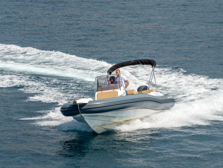 Motorboat to hire Trogir at the best price