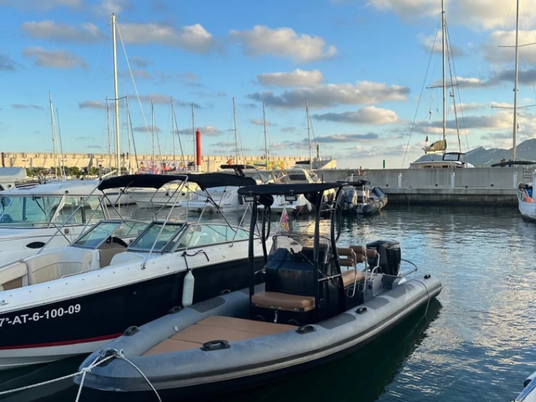 Yacht charter Cala d'Or - Rio Rio 700 Cruiser on SamBoat