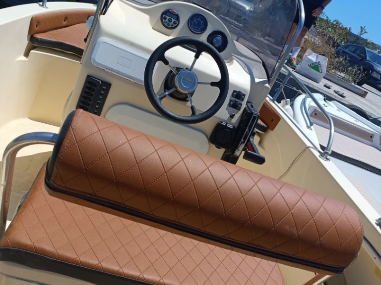 Yacht charter Néa Moudhaniá - Athrakiboats Macedonia 4.85 on SamBoat