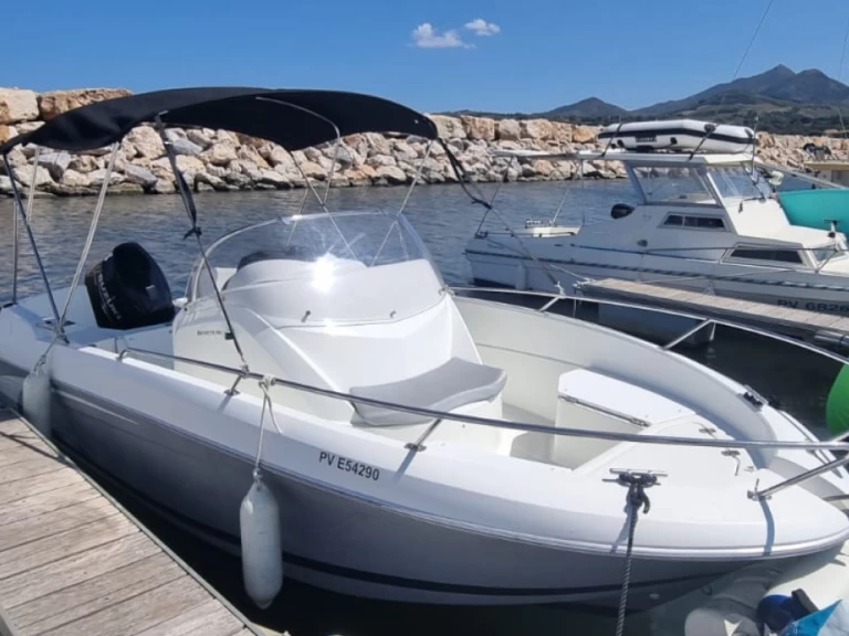 Motorboat to hire Argelès-sur-Mer at the best price