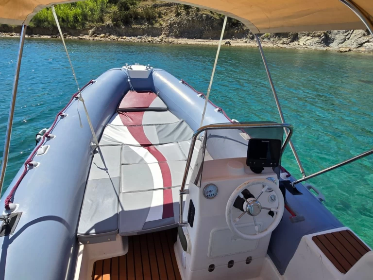 Hire a Novomar NM630 Novalja