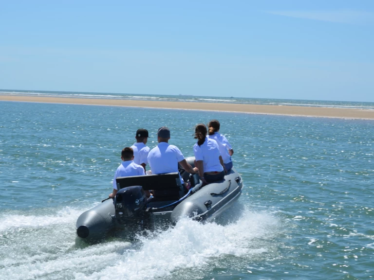 Hire RIB Quicksilver with a boat licence