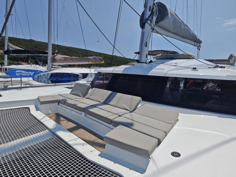 Yacht charter Punat - Fountaine Pajot Elba 45 on SamBoat