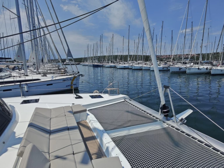 Hire a Fountaine Pajot Elba 45 Punat