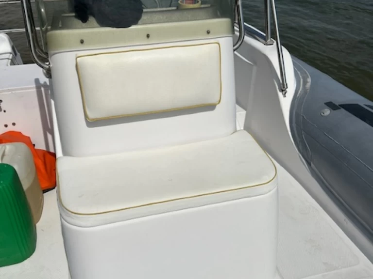 Hire a Sacs Sacs S 750 Madras Lège-Cap-Ferret