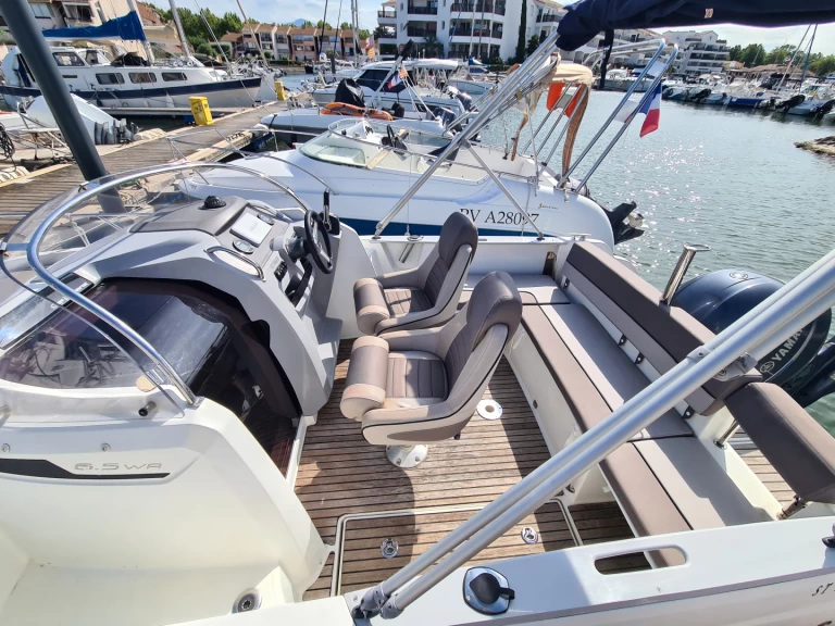 Hire a Jeanneau Cap camarat 6.5 wa s2 Saint-Cyprien
