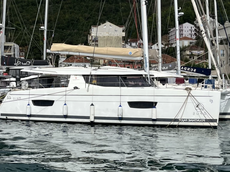 Hire Catamaran with or without skipper Fountaine Pajot Port-de-Bouc