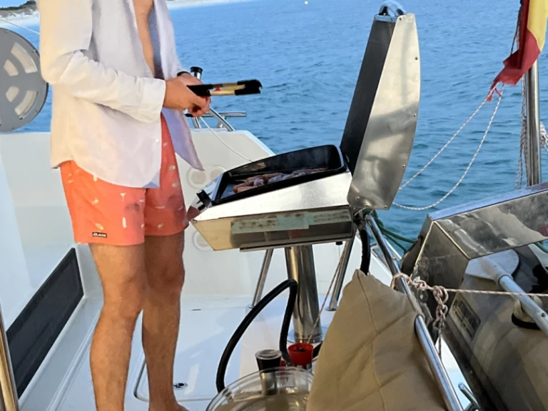 Catamaran to hire Port-de-Bouc at the best price