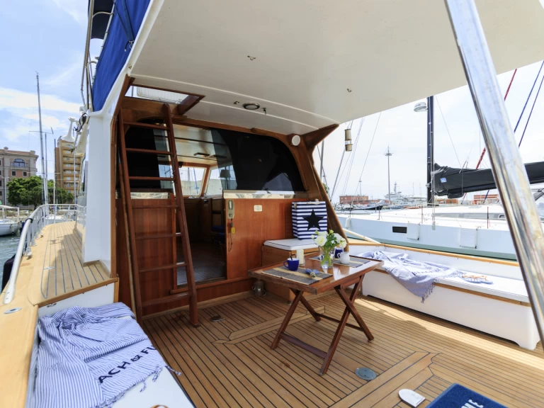 Motorboat hire in Cagliari Port - Stella Maris STELVIO CS287/D