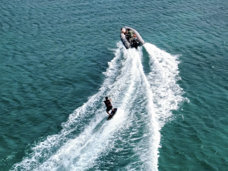 Yacht charter Saint Martin - 3D Tender Lux 550 on SamBoat