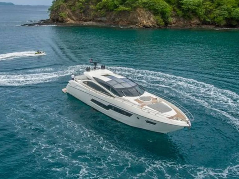 Hire Luxury Yacht with or without skipper Sunseeker Culebra