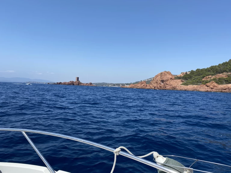 Motorboat hire in Mandelieu-la-Napoule - Bénéteau Flyer 650 Sun Deck