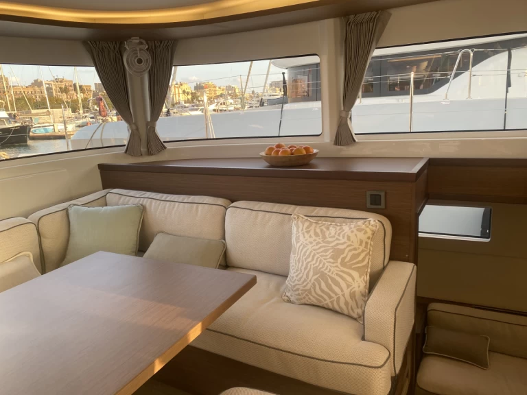 Charter a Lagoon Lagoon 46 in Sant Antoni de Portmany on Samboat