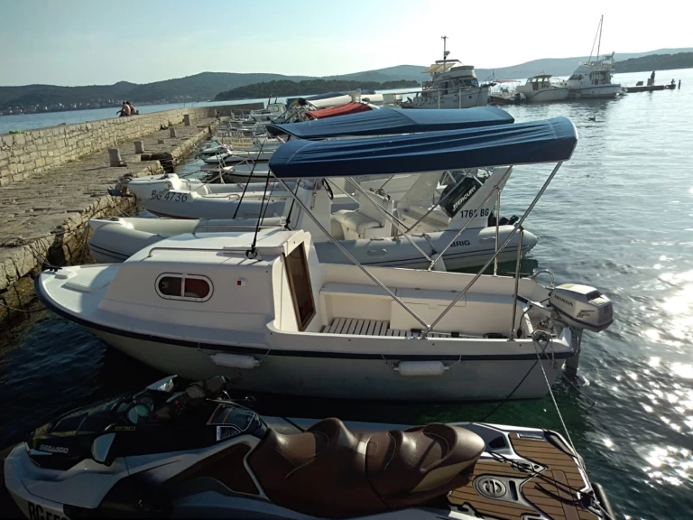 Motorboat to hire Biograd na Moru at the best price