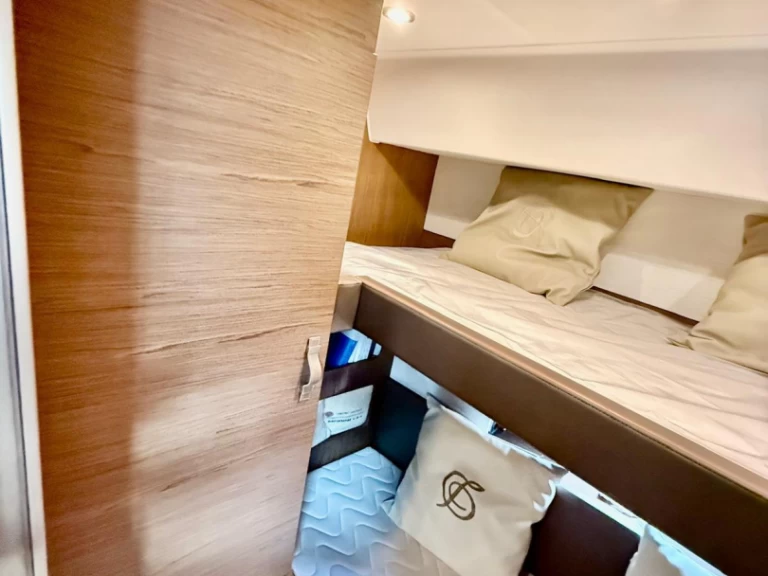 Charter a Bénéteau Gran Turismo 46 in Porto Badino on Samboat