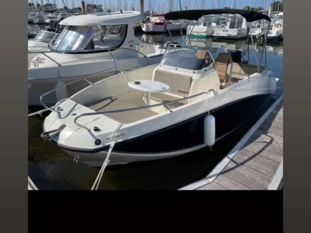 Motorboat hire in Marseille - Quicksilver Activ 555 Open
