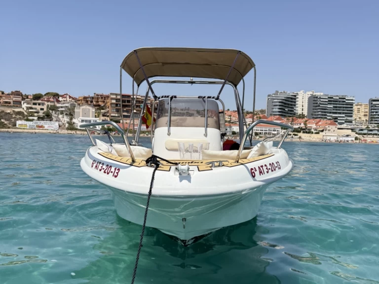 Motorboat to hire Alicante at the best price