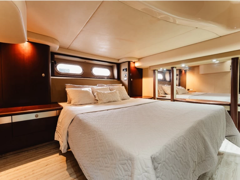 Yacht charter Cartagena - Sea Ray 58 on SamBoat