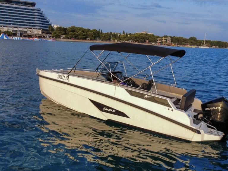 Yacht hire Trogir cheap Arrow Arabis 23