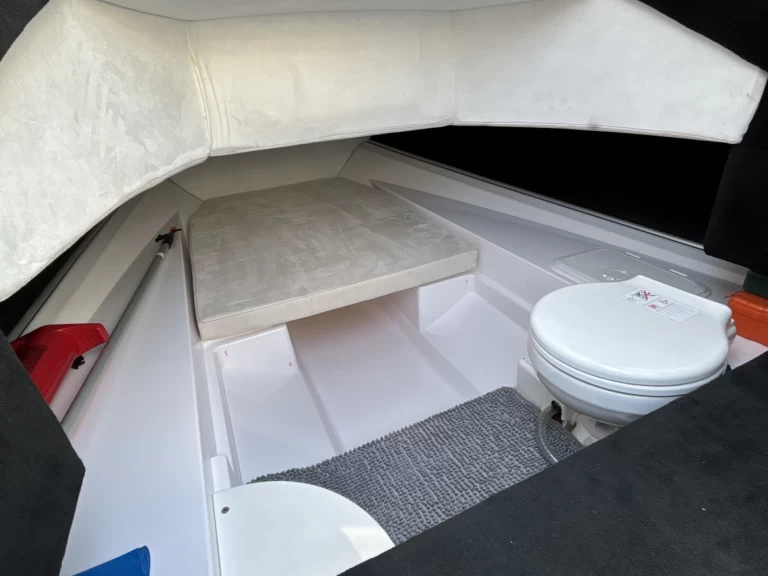 Charter a Arrow Arabis 23 Arrow Arabis 23 in Trogir on Samboat