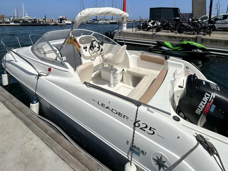 Hire Motorboat with or without skipper Jeanneau l'Escala